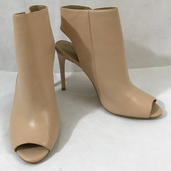 Ann Taylor Shoes - Ann Taylor Nude 4.5 in. Heels - Size 10 M